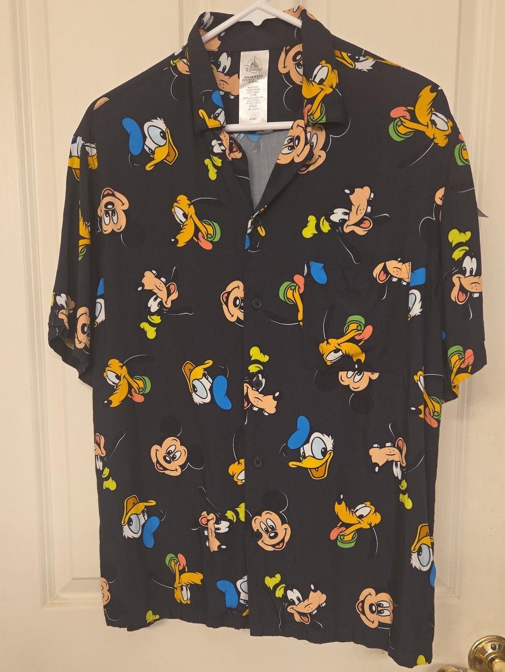Disney Parks Mickey And Friends Black Short Sleeved Collar Shirt. EUC.